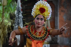 Bali_plesalka